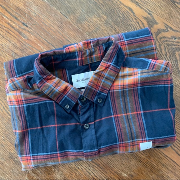 NEW Plaid Button Down Shirt - Picture 6 of 8
